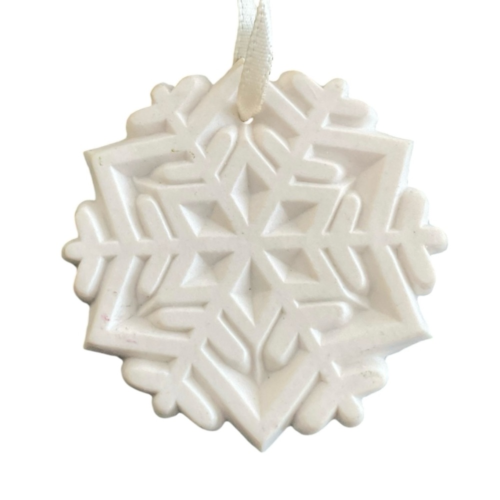 MARGARET FURLONG Winter Jewels Snowflake Ornament 1989 Rare Vintage
